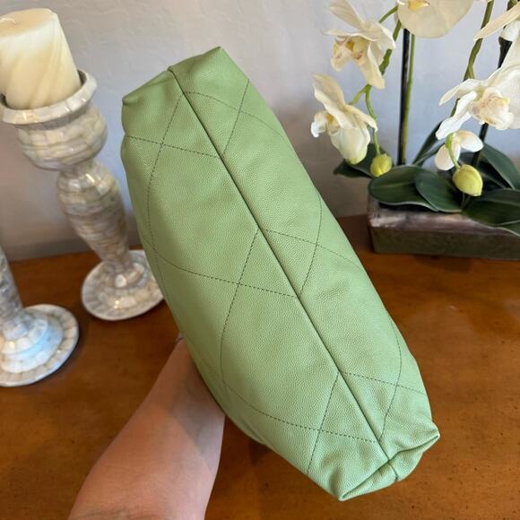 RARE Chanel 22 Green Caviar Leather Shoulder Bag EUC - Picture 5 of 16